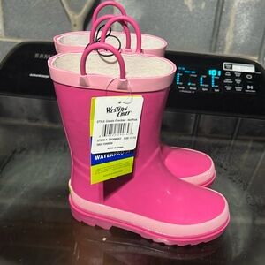 Hot pink fire, chief style rain boots